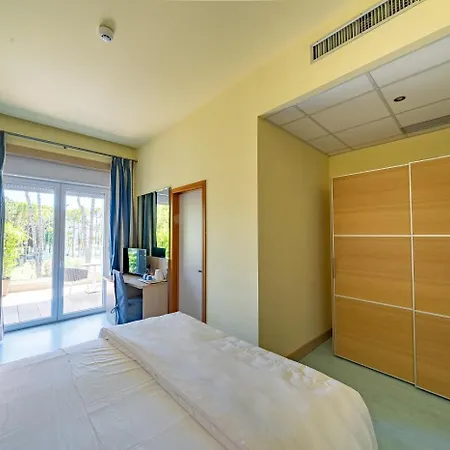 Il Tridente Hotel Μπιμπιόνε