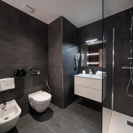 Il Tridente Hotel 4* 比比翁