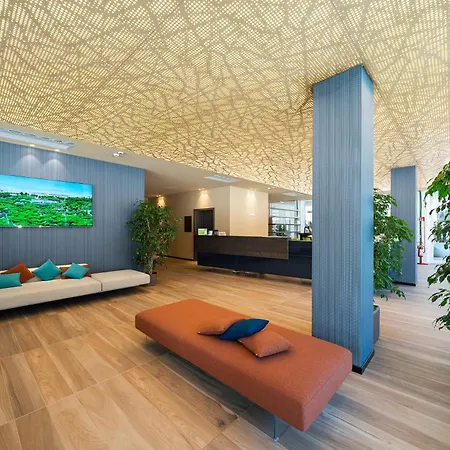 Il Tridente Hotel فندق