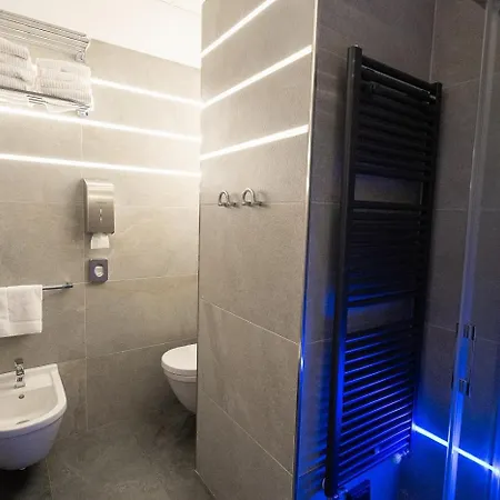 Il Tridente Hotel فندق 4*