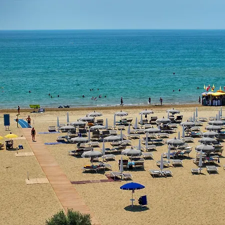 فندق Il Tridente Hotel